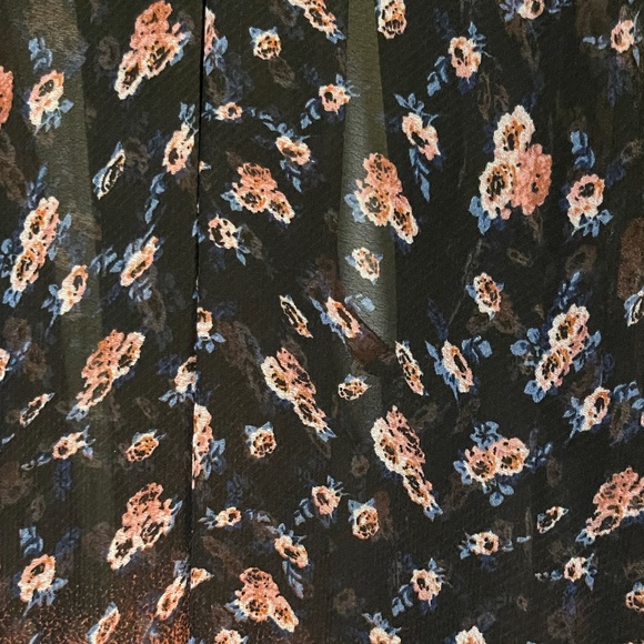 BCBG Generation Floral Halter Top Size Size M - Picture 3 of 5